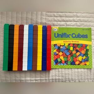 100 Didax Unifix Cubes And Activity Book